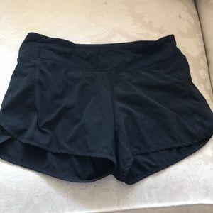 Lululemon Black Run Times short